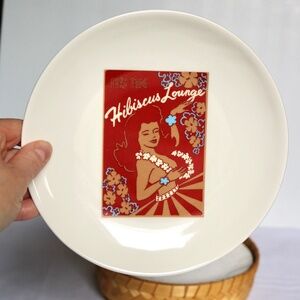 Vintage Pottery Barn Aloha Girls Set of 4 Plates Rattan Basket Ceramic Hawaiian